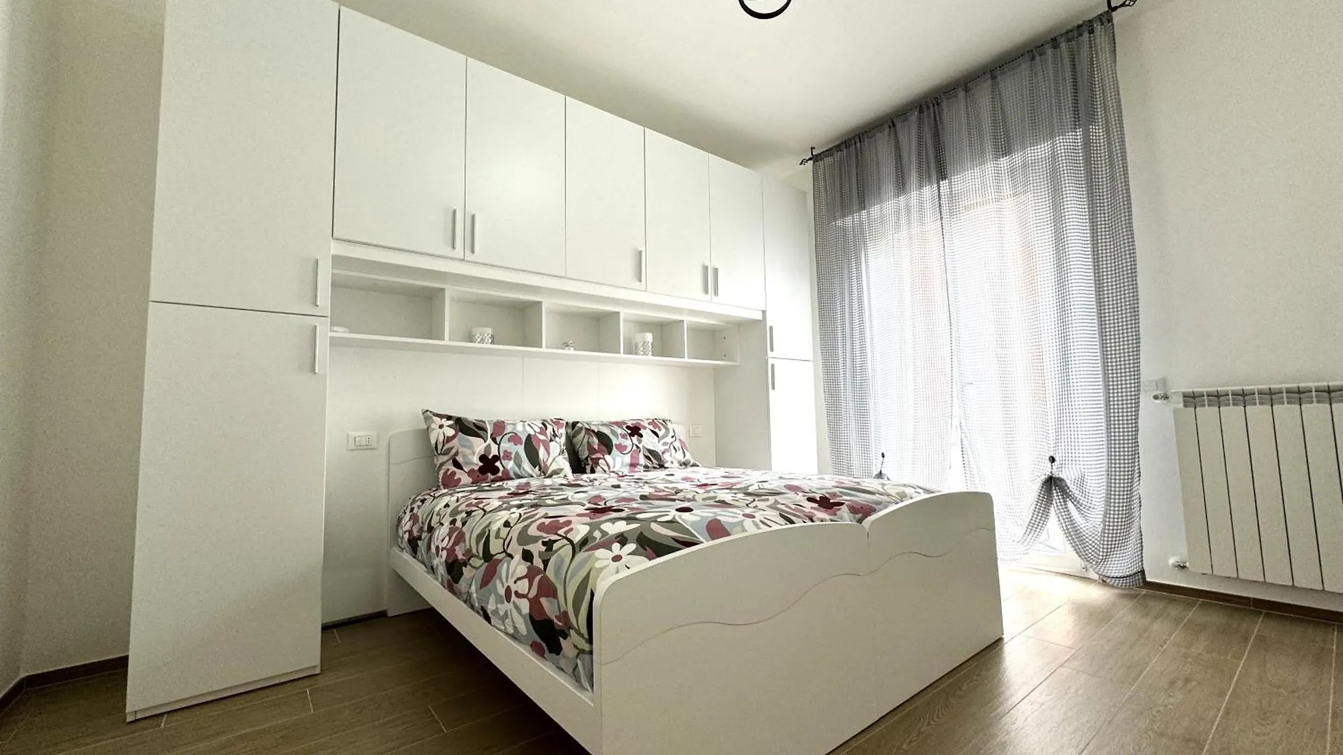 Florence Apt