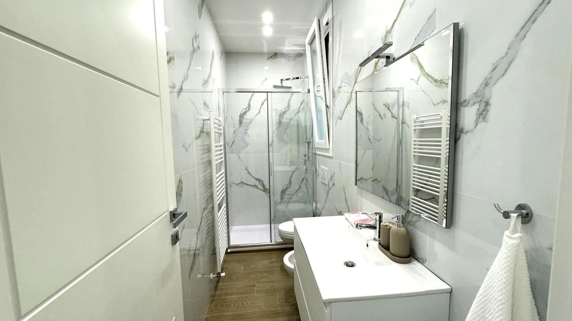 Florence Apt Italy